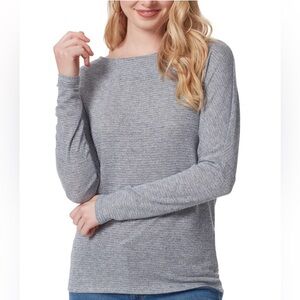 🆕 Jessica Simpson Women sweater